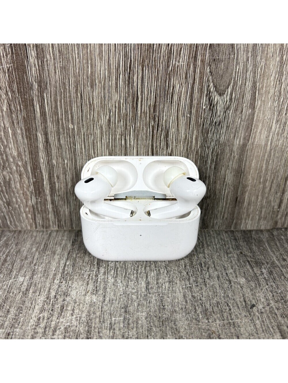 AirPods Pro (1st Gen.) White - Good Condition w/ Charging Case